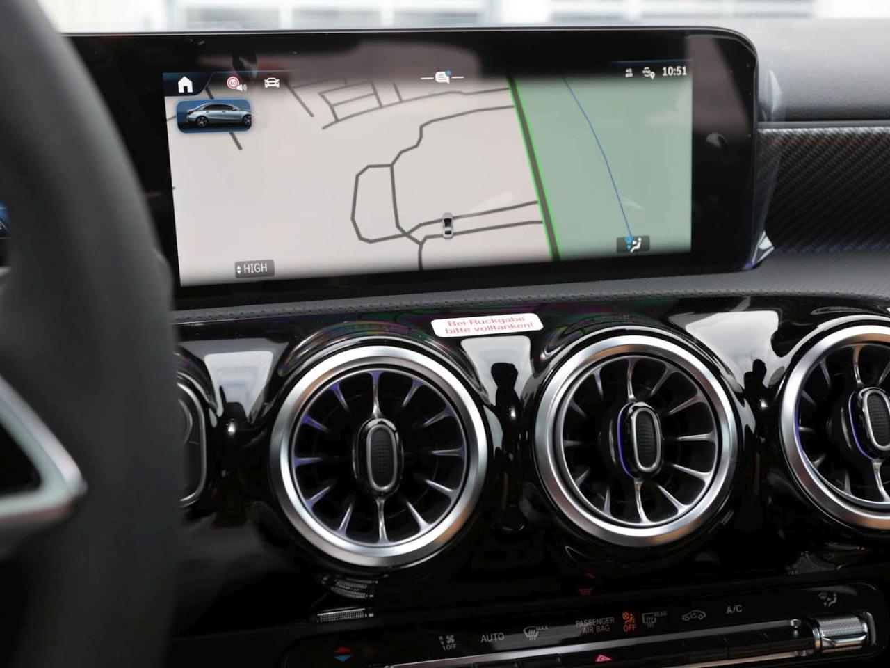 Mercedes-Benz A 200 Limousine Progressive Night AHK 360° SpurH