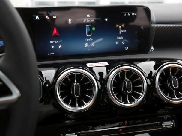 Mercedes-Benz A 200 Limousine Progressive Night AHK 360° SpurH