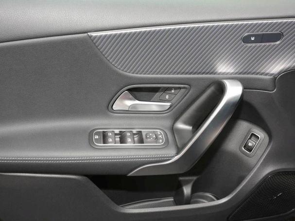 Mercedes-Benz A 200 Limousine Progressive Night AHK 360° SpurH