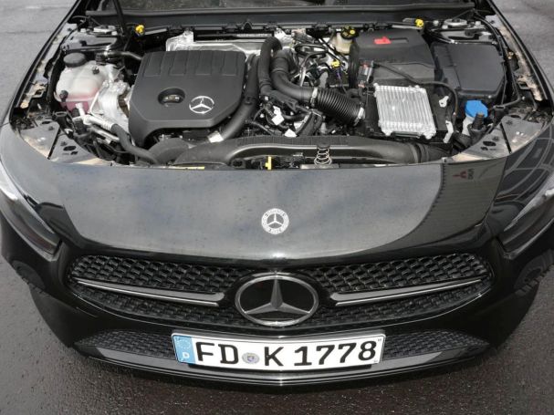 Mercedes-Benz A 200 Limousine Progressive Night AHK 360° SpurH