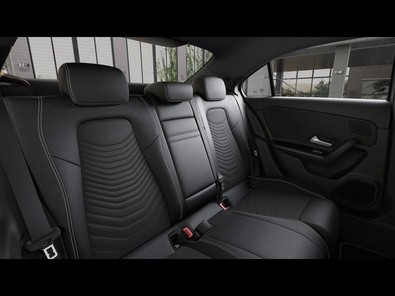 Mercedes-Benz A 200 Limousine Progressive Night AHK 360° SpurH