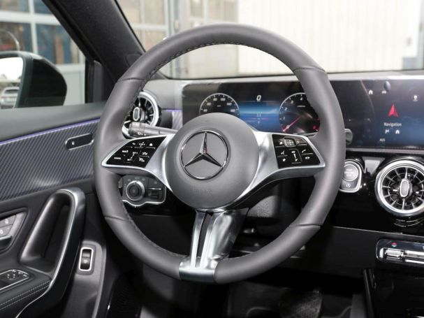 Mercedes-Benz A 200 Limousine Progressive Night AHK 360° SpurH