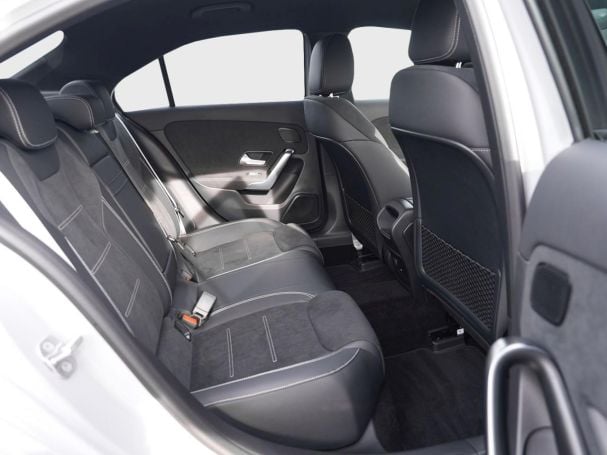 Mercedes-Benz A 200 Limousine AMG Night Standhzg Distronic AHK