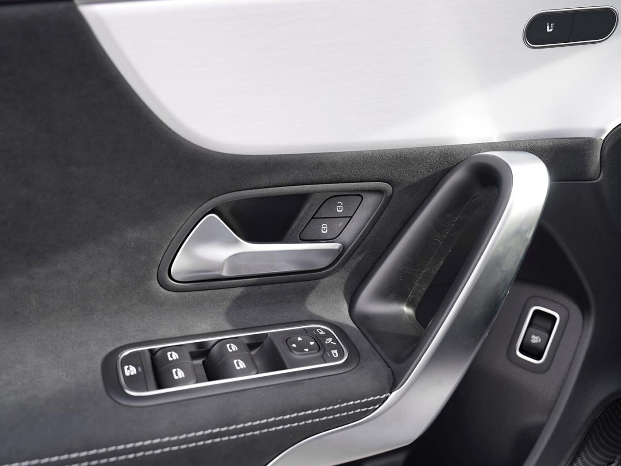 Mercedes-Benz A 200 Limousine AMG Night Standhzg Distronic AHK