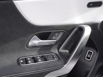 Mercedes-Benz A 200 Limousine AMG Night Standhzg Distronic AHK