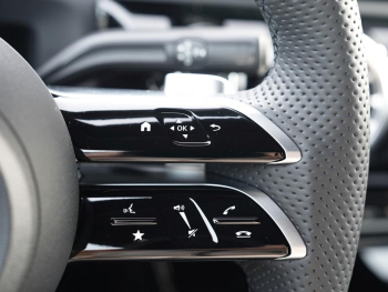 Mercedes-Benz A 200 Limousine AMG Night Standhzg Distronic AHK