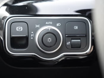 Mercedes-Benz A 200 Limousine AMG Night Standhzg Distronic AHK