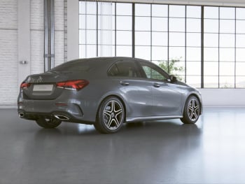 Mercedes-Benz A 200 Limousine AMG Night MBUX Totwinkel Kamera