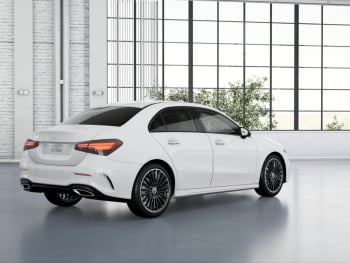 Mercedes-Benz A 200 Limousine AMG Night MBUX Navi Distronic