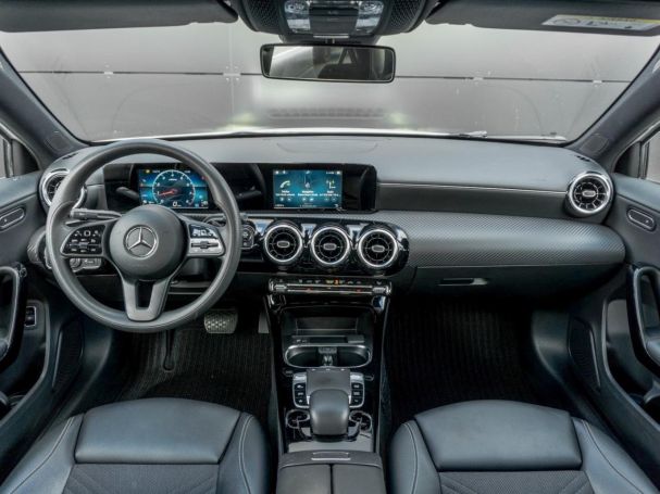 Mercedes-Benz A 200 Limousine Style MBUXNavi Rückfahrkamera