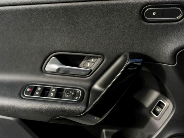 Mercedes-Benz A 200 Limousine Style MBUXNavi Rückfahrkamera