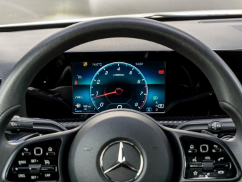 Mercedes-Benz A 200 Limousine Style Park-Paket Sitzheizung