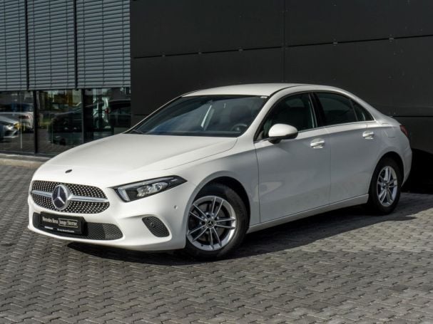 Mercedes-Benz A 200 Limousine Style Park-Paket Sitzheizung