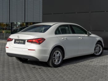 Mercedes-Benz A 200 Limousine Style MBUXNavi Rückfahrkamera