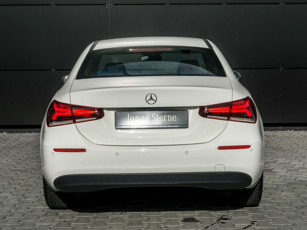 Mercedes-Benz A 200 Limousine Style MBUXNavi Rückfahrkamera