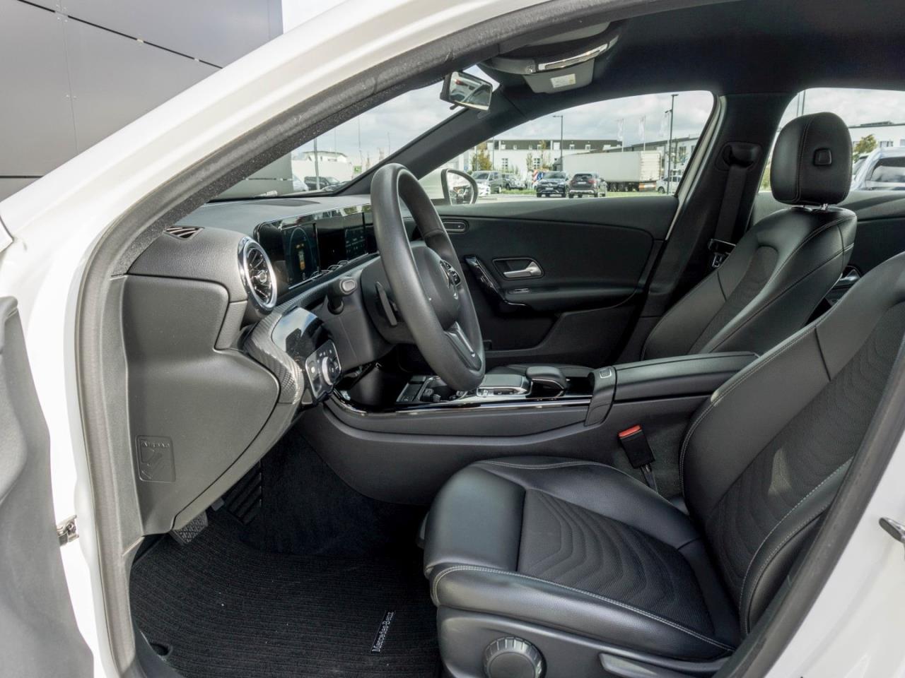 Mercedes-Benz A 200 Limousine Style Park-Paket Sitzheizung