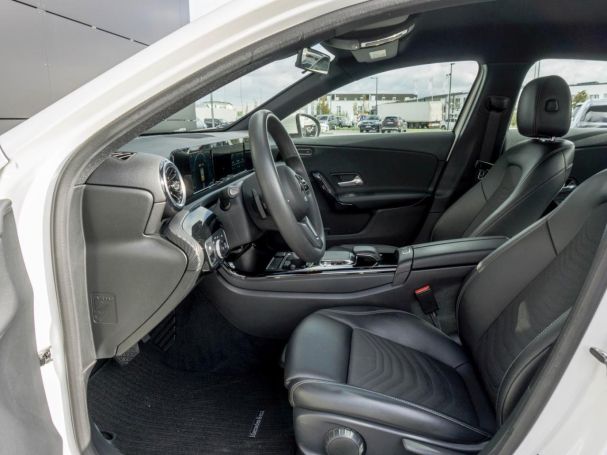 Mercedes-Benz A 200 Limousine Style MBUXNavi Rückfahrkamera