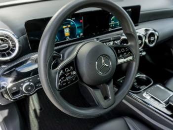 Mercedes-Benz A 200 Limousine Style MBUXNavi Rückfahrkamera