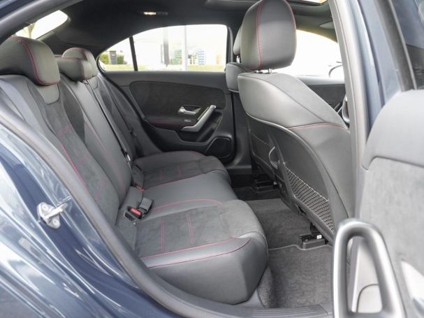 Mercedes-Benz A 250 e Limousine AMG Night Panorama 360° SpurP