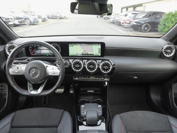 Mercedes-Benz A 250 e Limousine AMG Night Panorama 360° SpurP