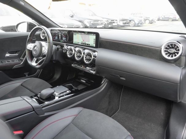 Mercedes-Benz A 250 e Limousine AMG Night Panorama 360° SpurP