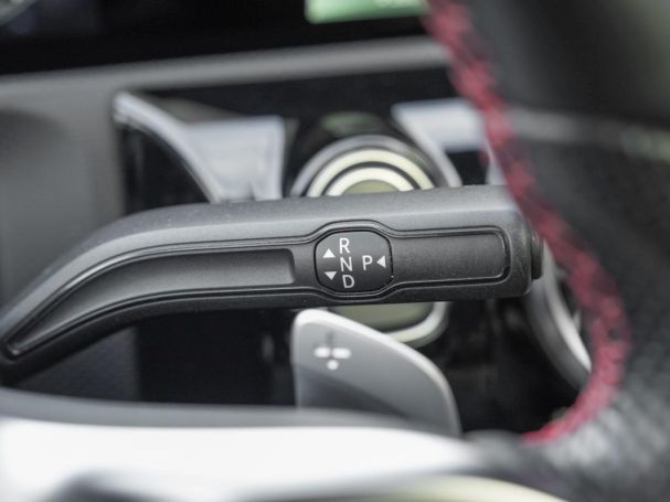 Mercedes-Benz A 250 e Limousine AMG Night Panorama 360° SpurP