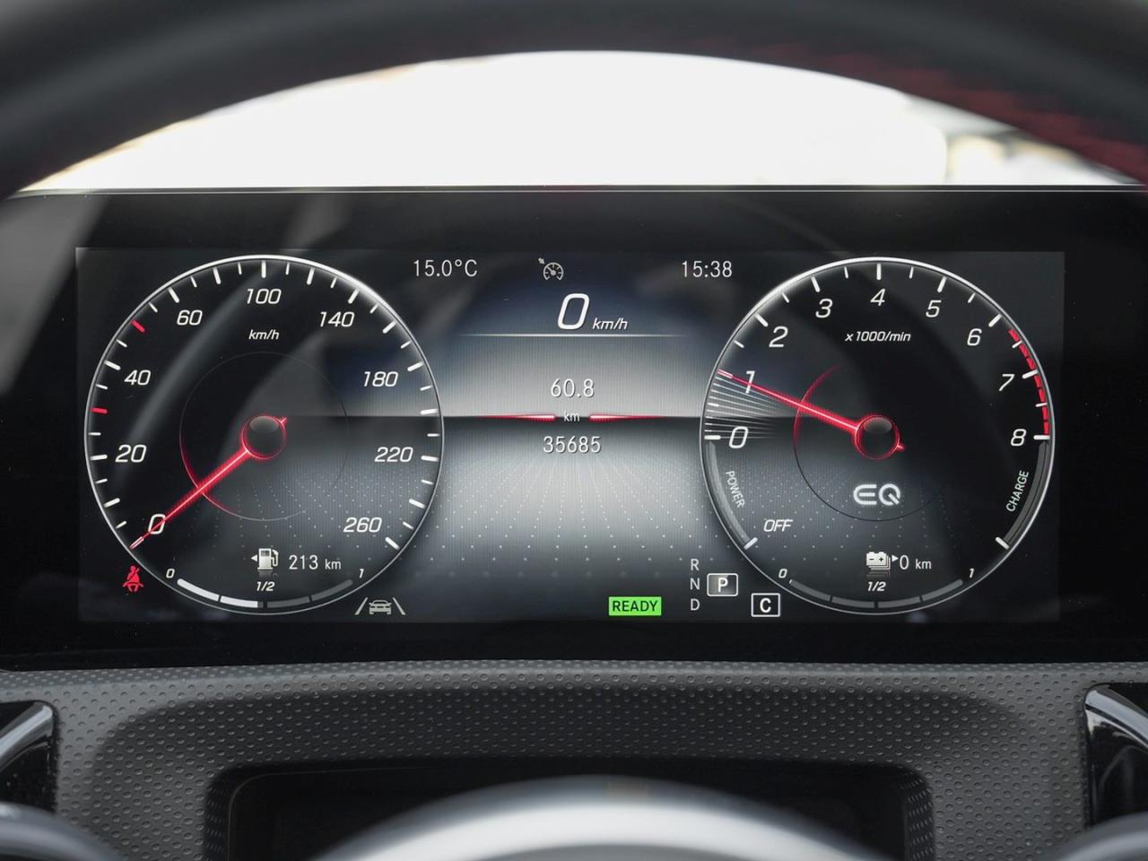 Mercedes-Benz A 250 e Limousine AMG Night Panorama 360° SpurP