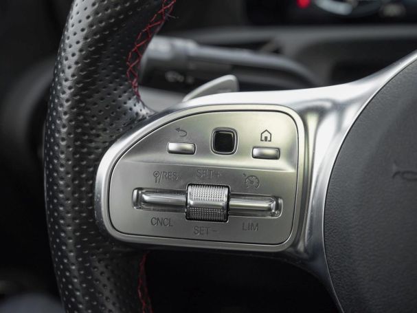 Mercedes-Benz A 250 e Limousine AMG Night Panorama 360° SpurP