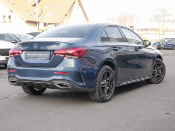 Mercedes-Benz A 250 e Limousine AMG Night Panorama 360° SpurP