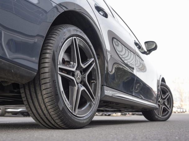 Mercedes-Benz A 250 e Limousine AMG Night Panorama 360° SpurP