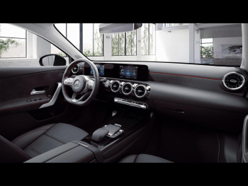 Mercedes-Benz A 250 e Limousine AMG Night MBUX Navi+ Spiegel-P