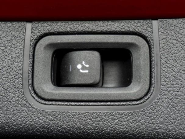 Mercedes-Benz A 250 e Limousine AMG Night Navi Kamera AHK