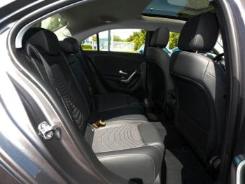 Mercedes-Benz A 250 e Limousine Progressive NP 54.443 Panorama