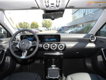 Mercedes-Benz A 250 e Limousine Progressive MBUX Navi Panorama