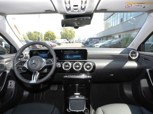 Mercedes-Benz A 250 e Limousine Progressive MBUX Navi Panorama Mercedes-Benz A 250 e Limousine Progressive MBUX Navi Panorama