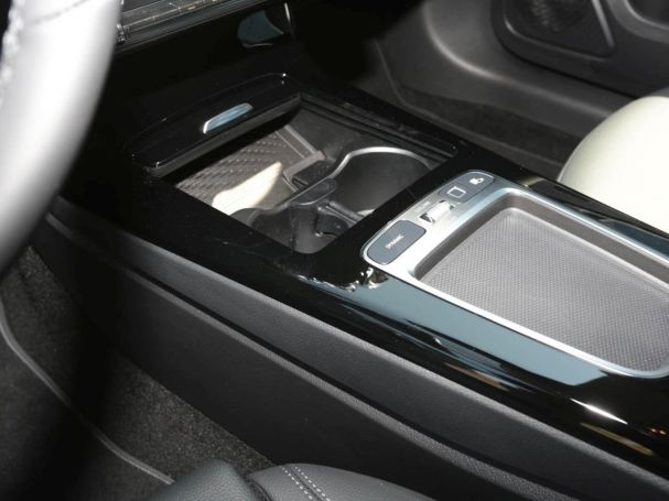 Mercedes-Benz A 250 e Limousine Progressive MBUX Navi Panorama Mercedes-Benz A 250 e Limousine Progressive MBUX Navi Panorama