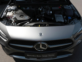 Mercedes-Benz A 250 e Limousine Progressive MBUX Navi Panorama