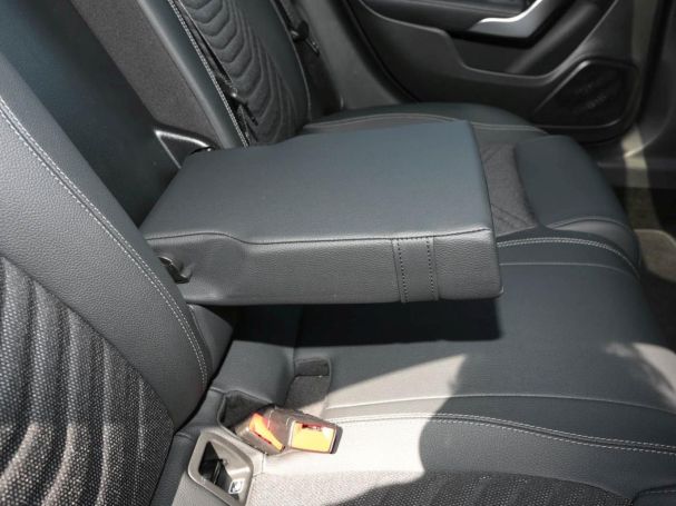 Mercedes-Benz A 250 e Limousine Progressive MBUX Navi Panorama Mercedes-Benz A 250 e Limousine Progressive MBUX Navi Panorama