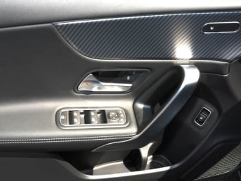 Mercedes-Benz A 250 e Limousine Progressive MBUX Navi Panorama