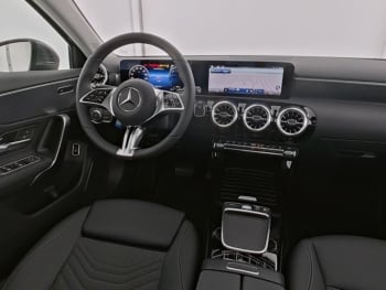 Mercedes-Benz A 250 e Limousine Progressive MBUX Navi Panorama