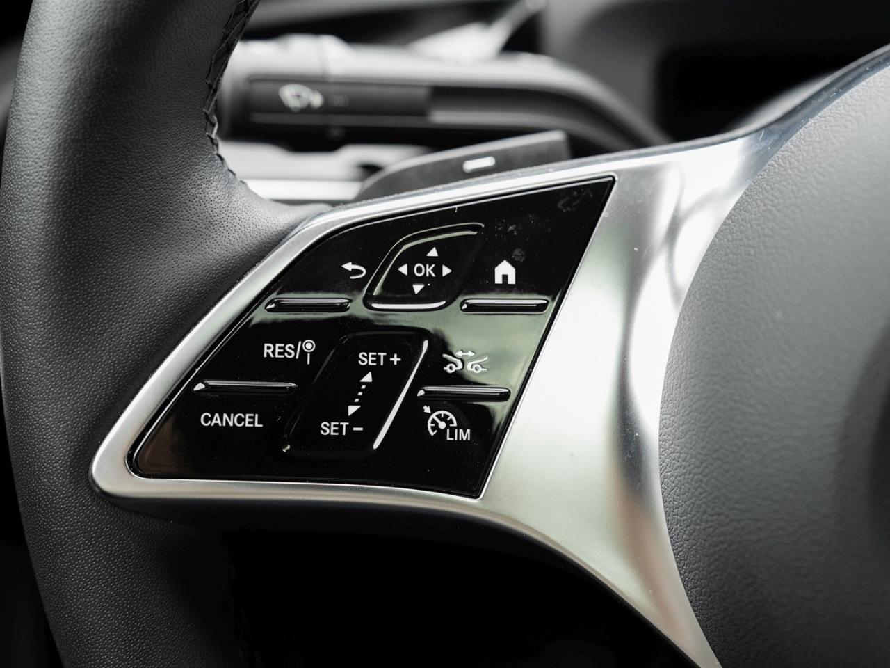 Mercedes-Benz A 250 e Limousine Progressive NP 51.878 Panorama Mercedes-Benz A 250 e Limousine Progressive NP 51.878 Panorama