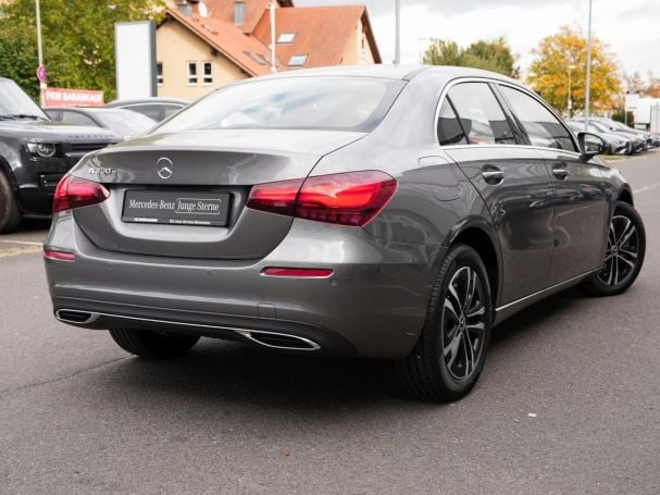 Mercedes-Benz A 250 e Limousine Progressive NP 51.878 Panorama