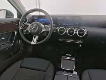Mercedes-Benz A 250 e Limousine  Progressive Panorama Kamera