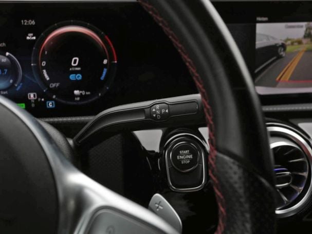 Mercedes-Benz A 250 e Limousine AMG Night Navi Panorama Kamera