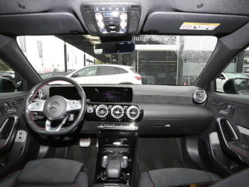 Mercedes-Benz A 250 e Limousine AMG Night Navi Panorama Kamera