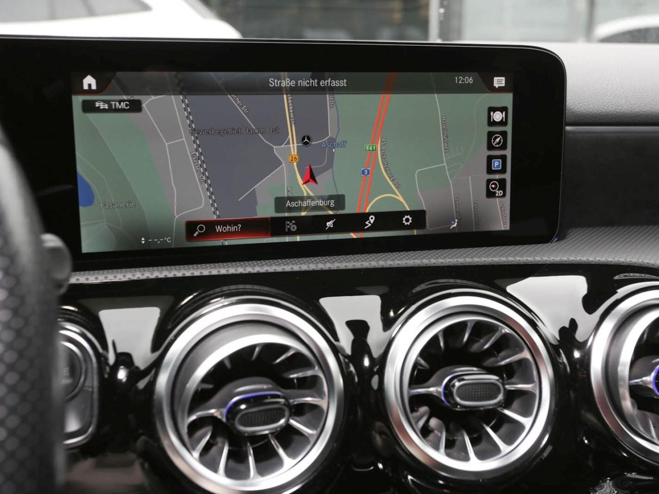 Mercedes-Benz A 250 e Limousine AMG Night Navi Panorama Kamera