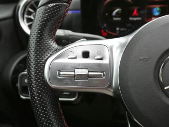 Mercedes-Benz A 250 e Limousine AMG Night Navi Panorama Kamera Mercedes-Benz A 250 e Limousine AMG Night Navi Panorama Kamera