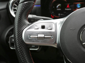 Mercedes-Benz A 250 e Limousine AMG Night Navi Panorama Kamera