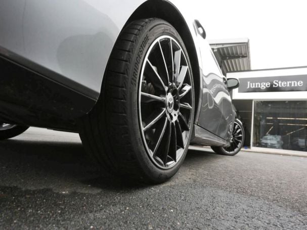 Mercedes-Benz A 250 e Limousine AMG Night Navi Panorama Kamera