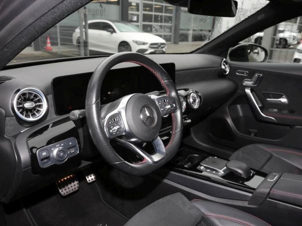 Mercedes-Benz A 250 e Limousine AMG Night Navi Panorama Kamera